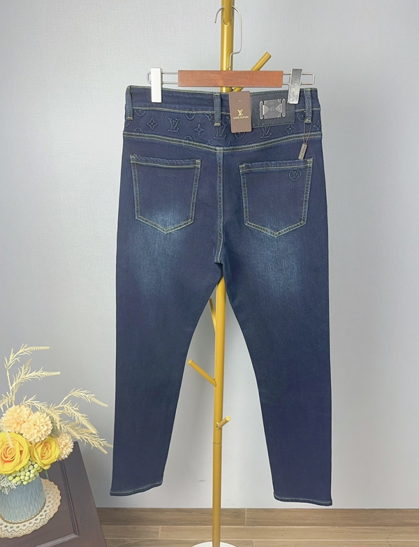 ブランドジーンズ側面デザイン